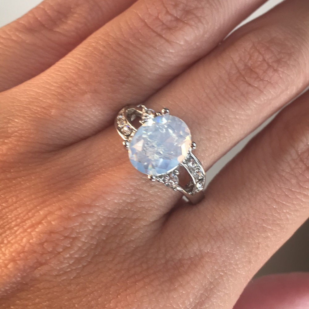 Beautiful Genuine Moonstone Ring With ZC accents - Picture 1 of 5